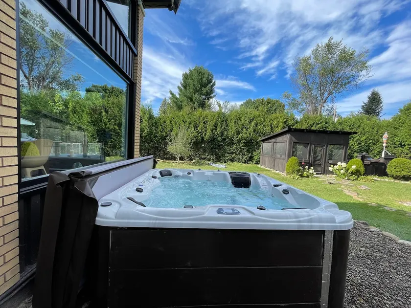 Rustic Luxe Cedar Haven-Big-Spa-Cinema-8-24 Guests - Image 1