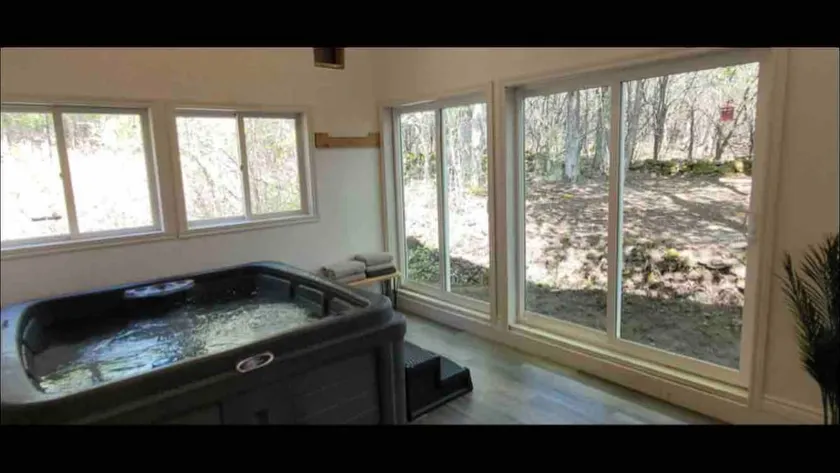 Nature cottage & Hot Tub - Image 1