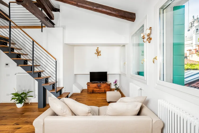 Punta della Dogana Luxury Suites - Image 1