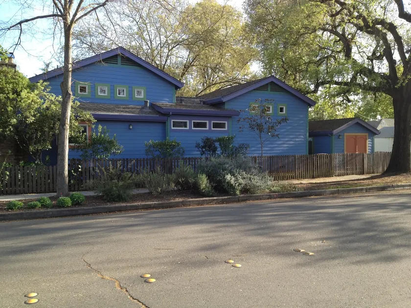 Detached Studio in Downtown Davis - Image 1