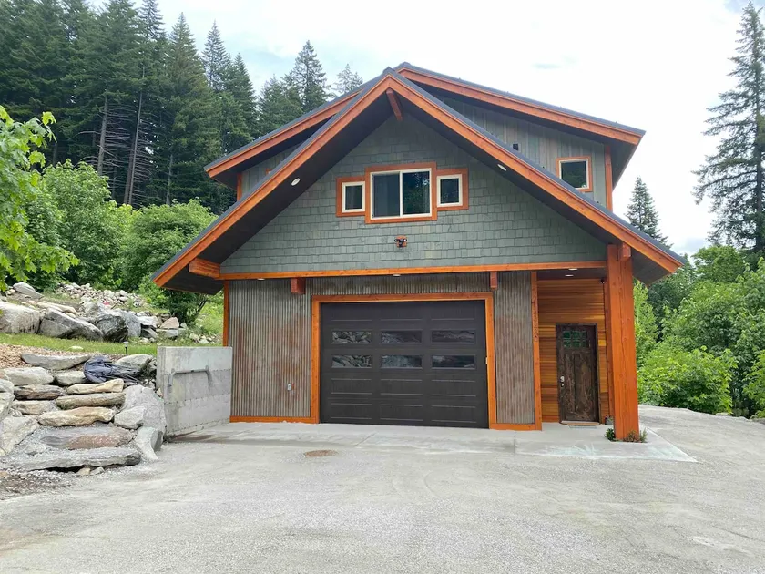 Dirt Road Rentals - Image 1