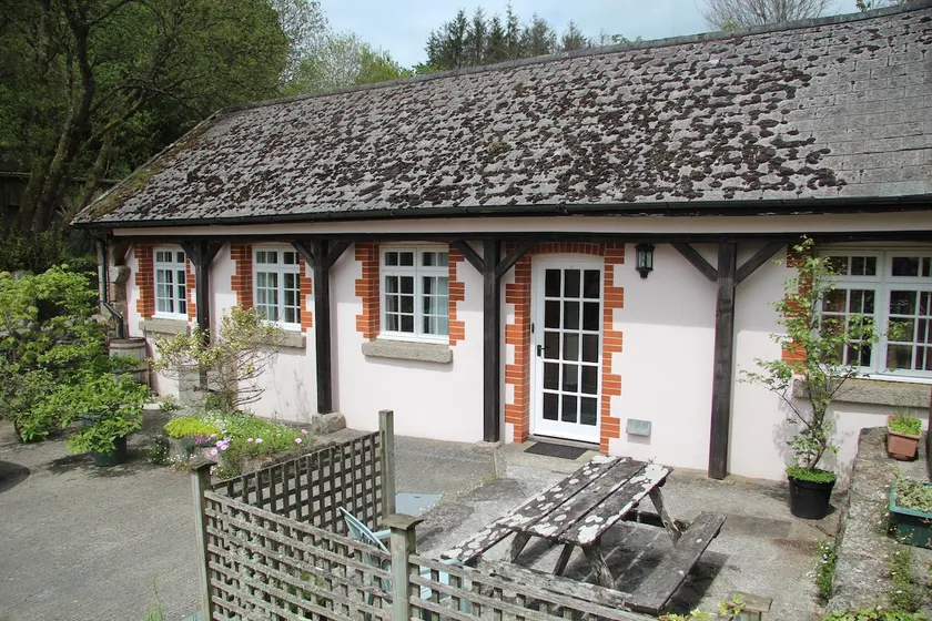 Budleigh Farm Cottages - Image 1