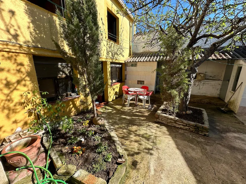 Amazing little townhouse. - Image 1