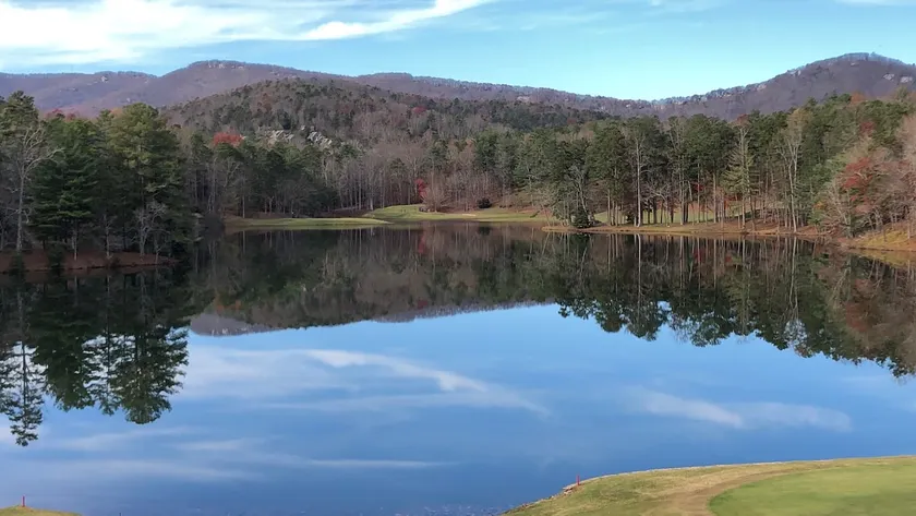 Stunning lake view in Big Canoe, beach, clubhouse - Image 1
