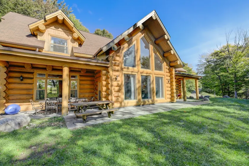 ChaletsOasis 5 bedroom Lakefront Moose33 - Image 1
