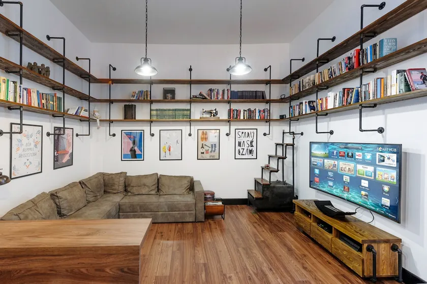 UNIQUE APARTMENT IN THE CENTER OF WARSAW - Image 1