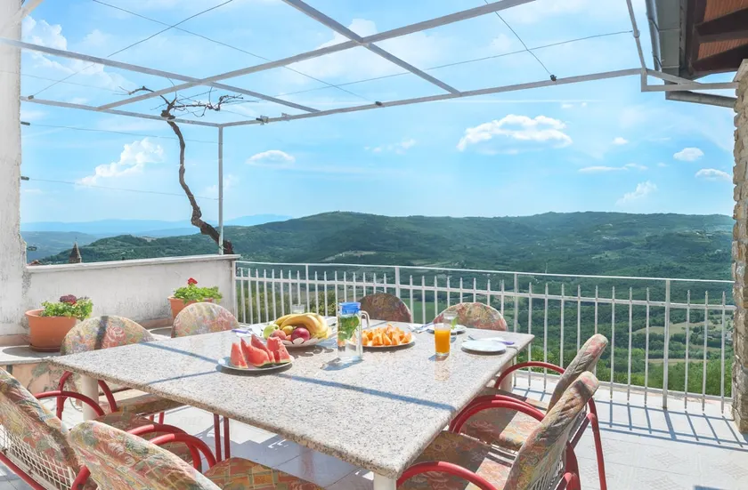Beautiful apartment with amazing view - Image 1