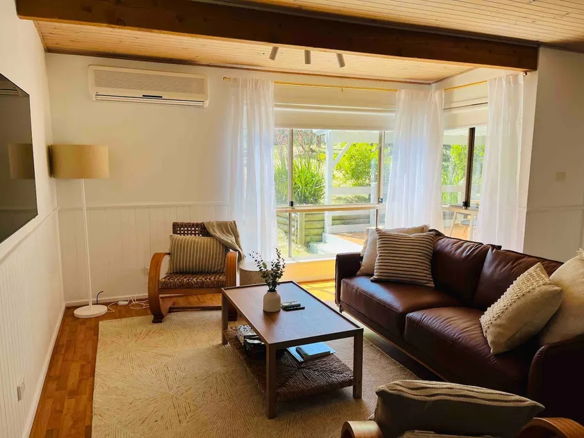 The Sandy Bach (Linen and towels included) - Image 1