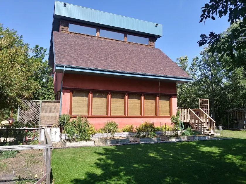 The Rustling Oak Guesthouse - Image 1