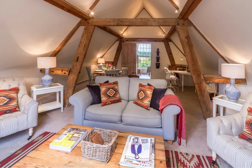 Country cottage with beautiful views - Image 1