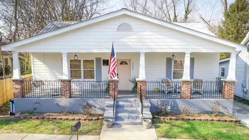 The Classic City Cottage-1 Mile from Downtown Athens! - Image 1