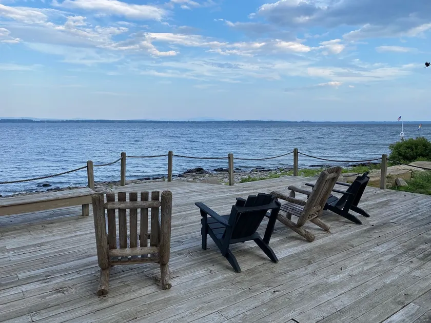Entire New Lake House, private deck, large lawn - Image 1