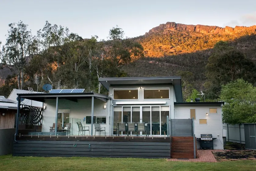 9 Modern 3 BD ♥ Views ♥ Roos ♥ Heated Jacuzzi - Image 1