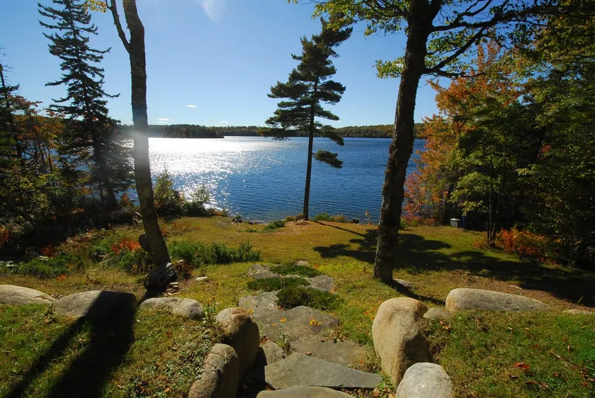 Lakefront Cottage on Annis Lake - Image 1