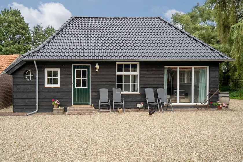 Rustic and rural house near Arnhem - Image 1