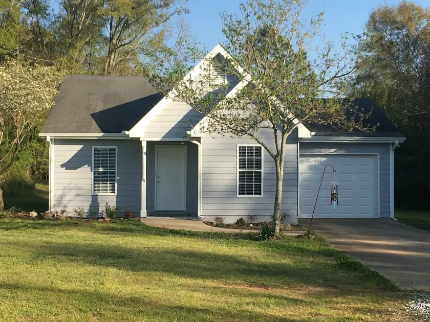 Cottage. Three bedrooms on Farm [Sleeps 6+2] - Image 1