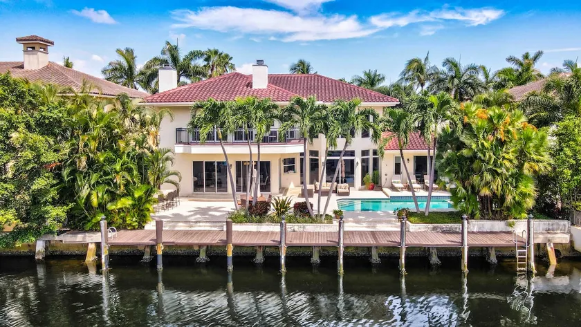 Luxurious Delray Beach Waterfront Pool Home with VIP Beach Passes! Pet Friendly! - Image 1
