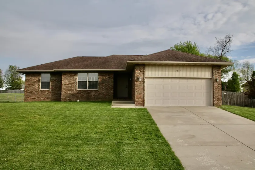 Greenway Place, 3BD/2BA King Bed, Sleeps 8 - Image 1