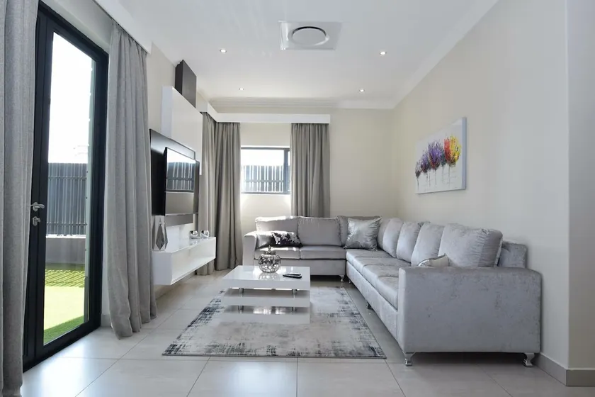 Elridge Living - Image 1