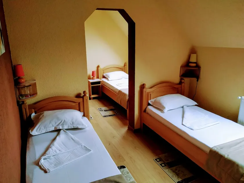 Venesis House - Image 1