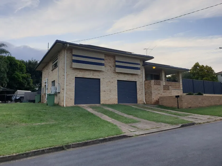 Cosy home in the northern suburbs - Image 1