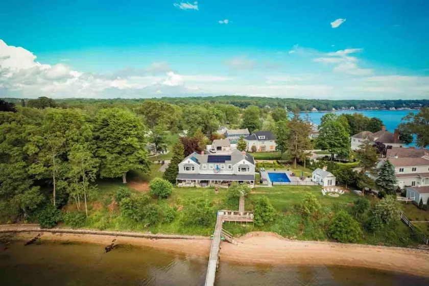 Beach Front w/ Amazing Views, Pool, Hot Tub, Dock - Image 1