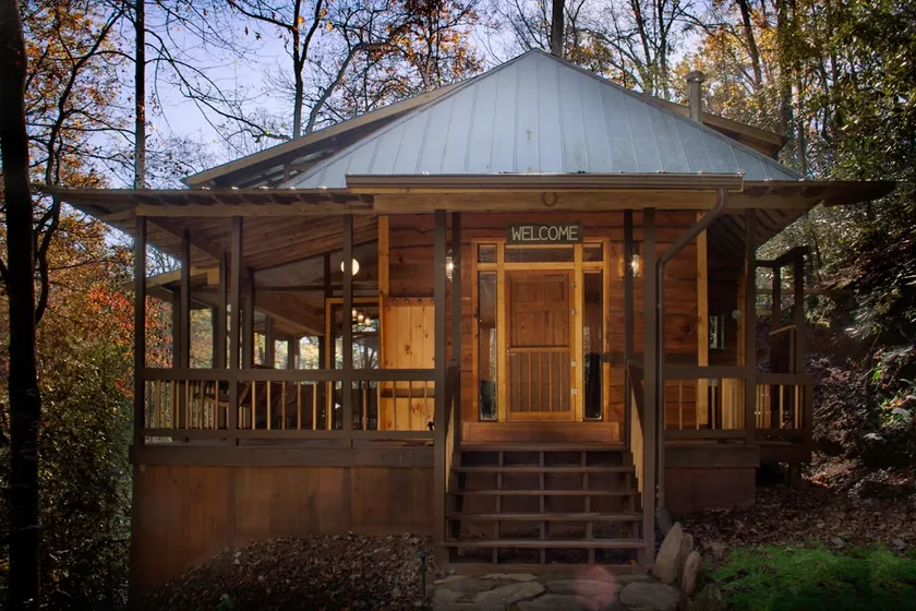 Ren's Nest, a place to be in the forest. NoWiFi. - Image 1