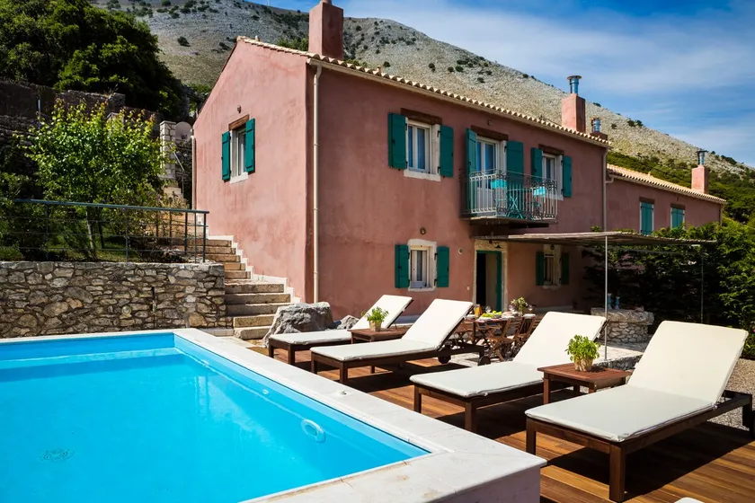 Iconic Villas - Villa Rosa - Image 1