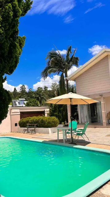 Large and Comfortable House with Swimming Pool - Image 1