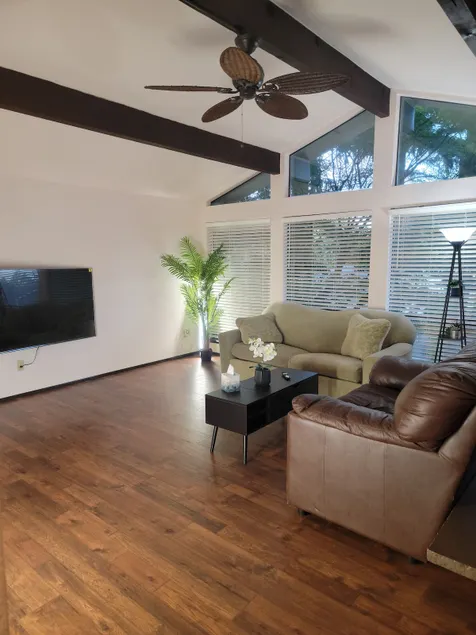 House in private neighborhood for 7 - Image 1