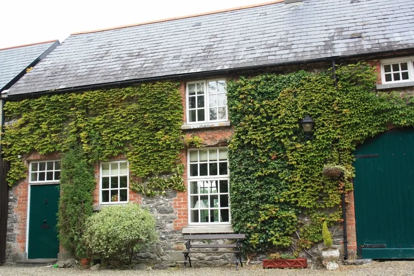Mount Cashel Lodge - Image 1