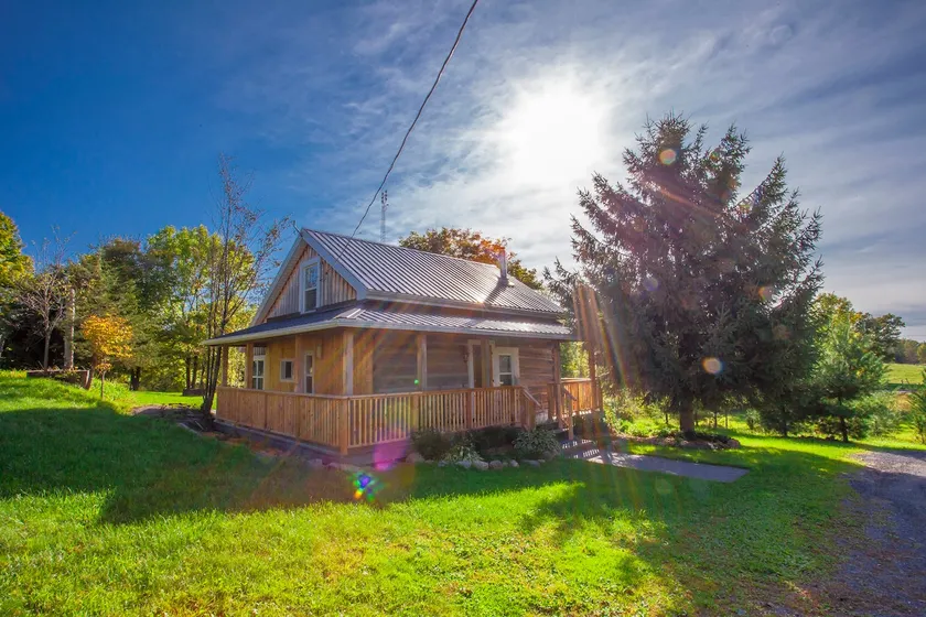 Bi-Century Log Cabin, Desert Lake Waterfront Farm - Image 1
