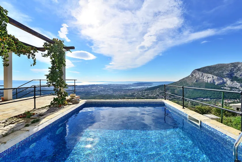 Rustic house near Split with unique view and pool - Image 1