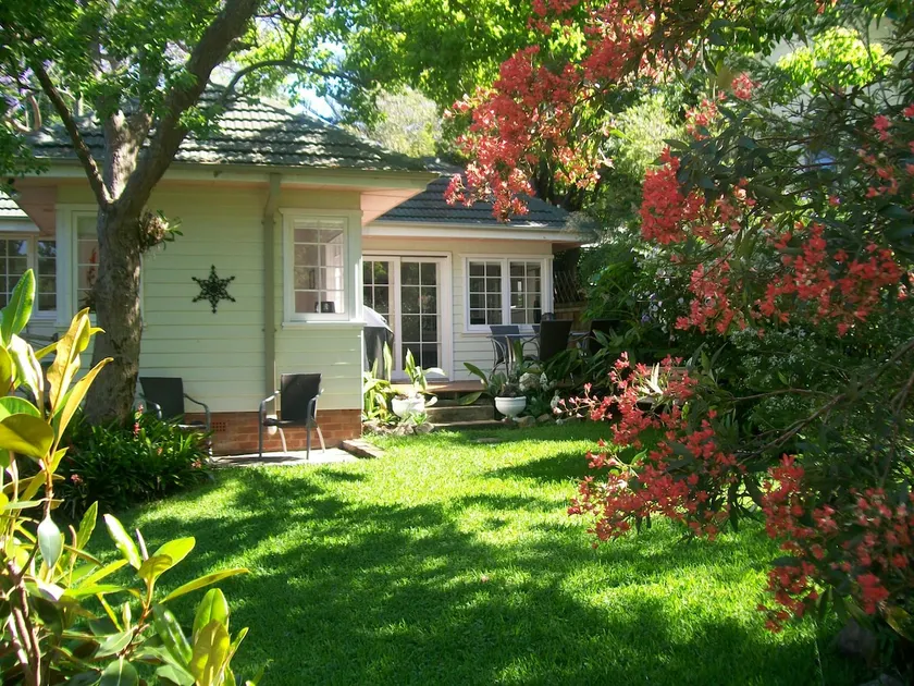 Manly Sunshine Cottage - quiet family retreat - Image 1