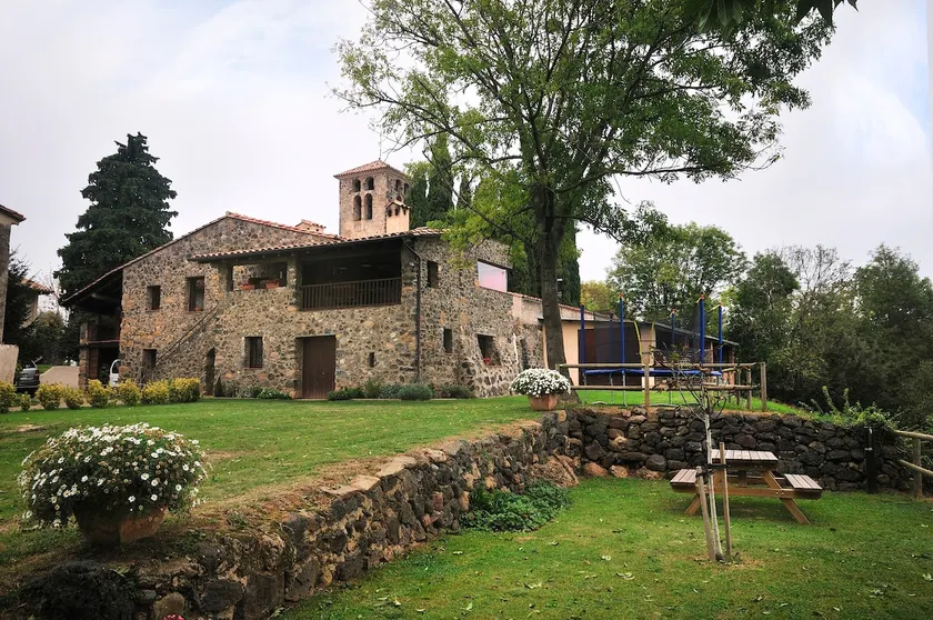 Farmhouse in the Garrotxa Natural Park - Image 1