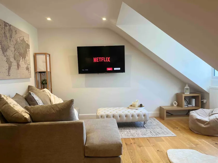 Newly refurbished Town Flat - Image 1