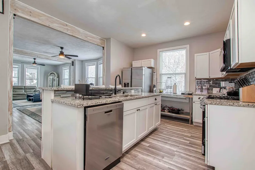 Luxury Bath/Theatre/4br2ba/Huge - Image 1