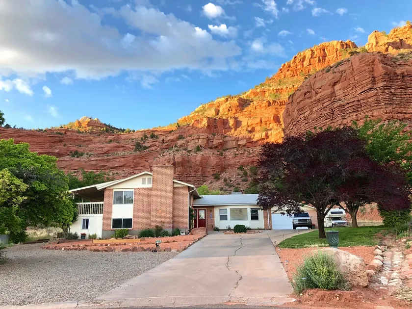 Kanab Redrock Views: 2 blocks to city pool & park! - Image 1