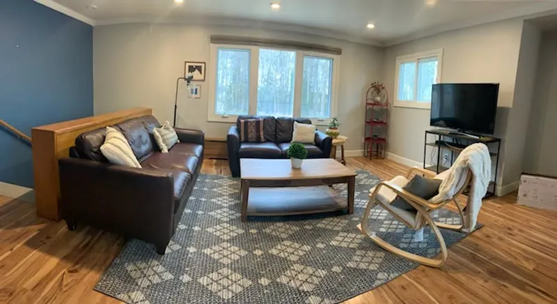 Lake Hood Home Front Retreat - Image 1