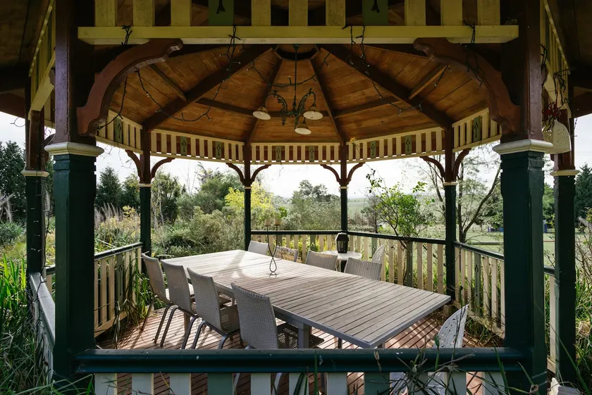 Pigeon Bank Country Cottage - Image 1