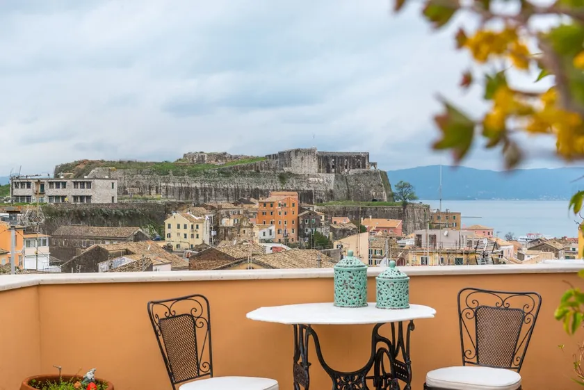 Best view top floor Apt.-Old city of Corfu - Image 1