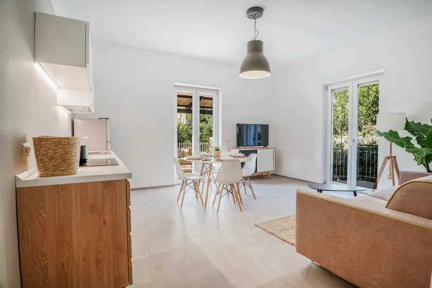 Casa aka - Image 1