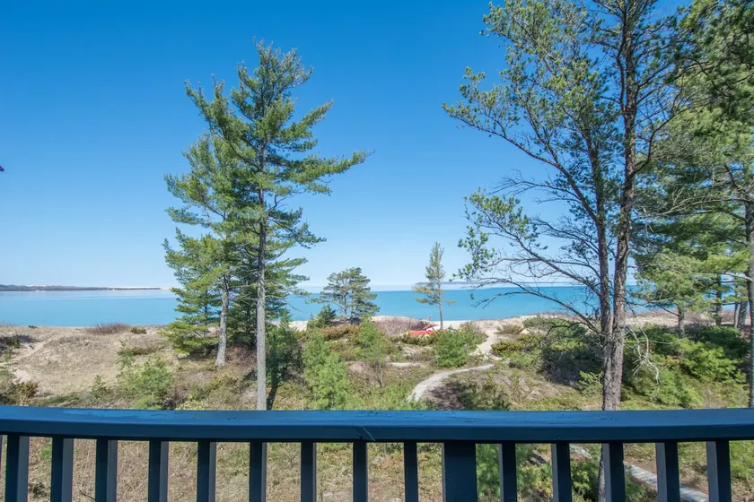 3 Bedroom Sandpiper Condominium - Image 1