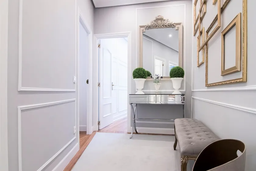 LA PLAZA Luxury Apartment (City Center) - Image 1