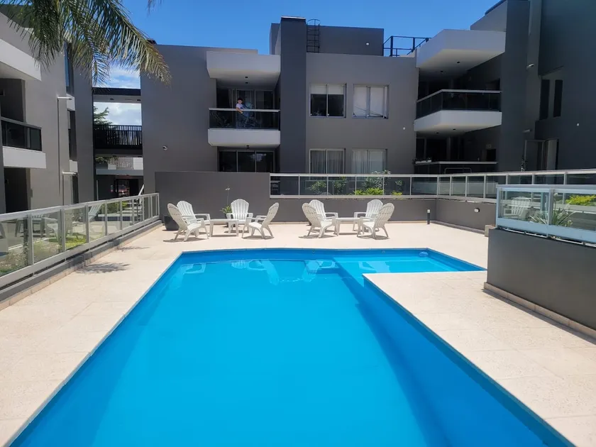 Apartment with pool and barbecue in a gated community, with security - Image 1