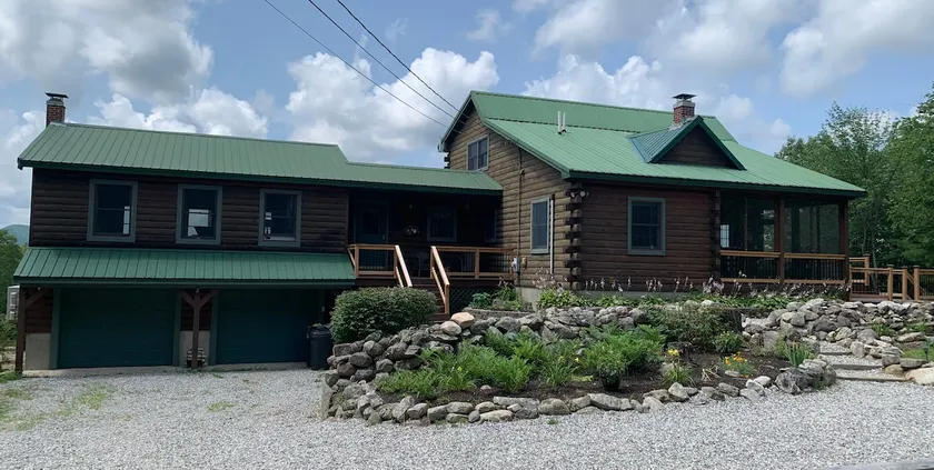 “A Beary Happy Place” stunning home, views & more - Image 1