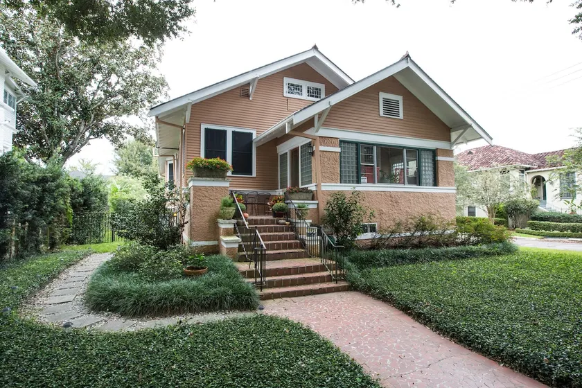 Cozy Craftsman on the Corner - Image 1