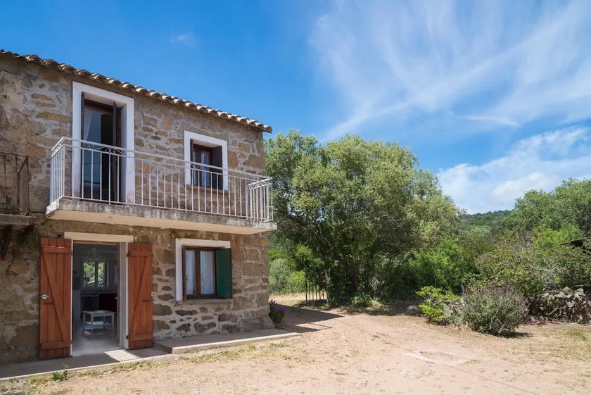 Typical house with sea view - Image 1