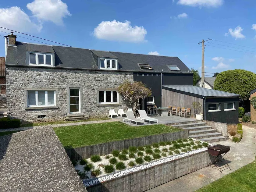 Beautiful farmhouse in the countryside facing south - Image 1