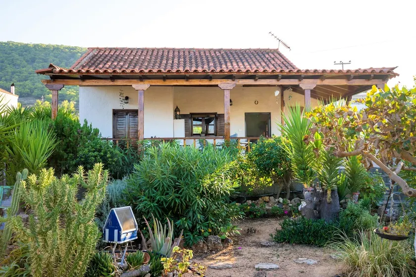 Xanthi's sunshine maisonette - Image 1